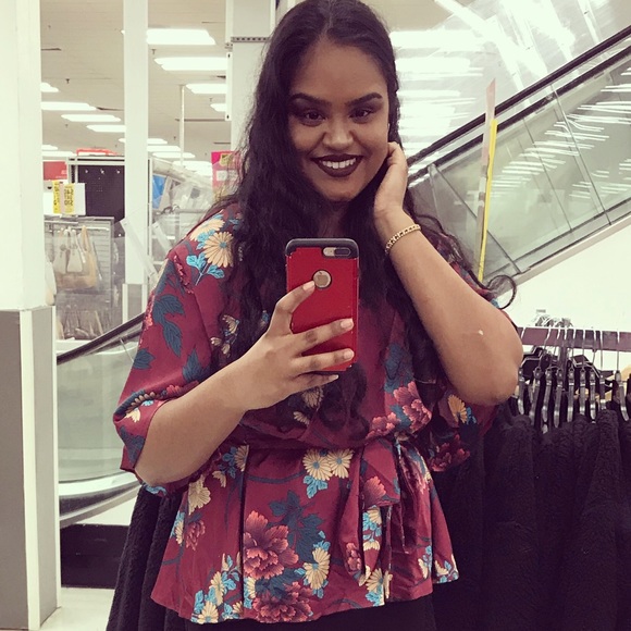 Meet your Posher, Sarah - Picture 1 of 1